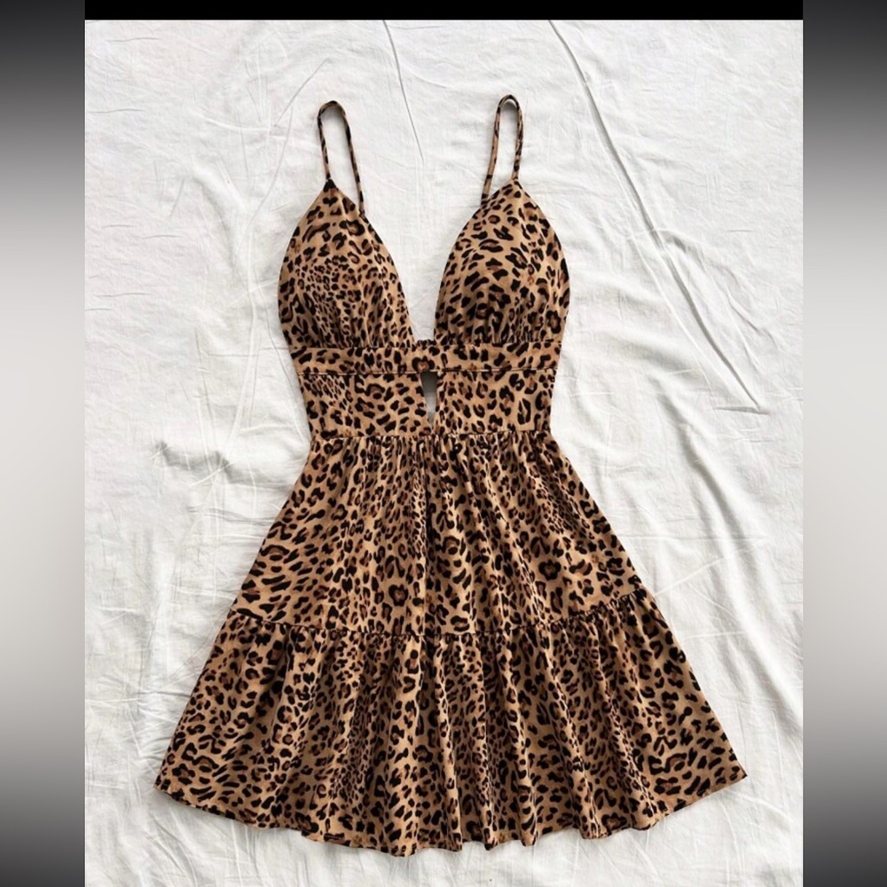 NWOT-Leopard print Spaghetti Strap Tiered Dress